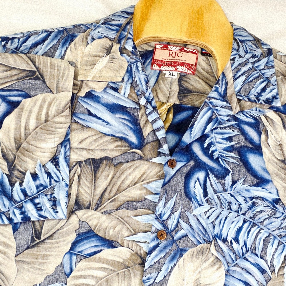 RJC Hawaiian Shirt Mens XL Blue Tan Tropical Leaf Fern Print Made in Hawaii USA